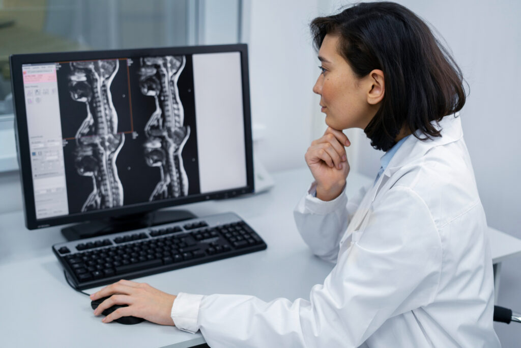 ความแตกต่างระหว่าง MRI กับ CT Scan